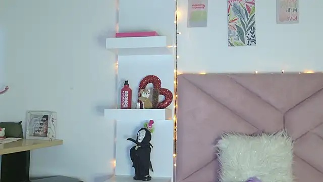 eva_sin18 live sex cam