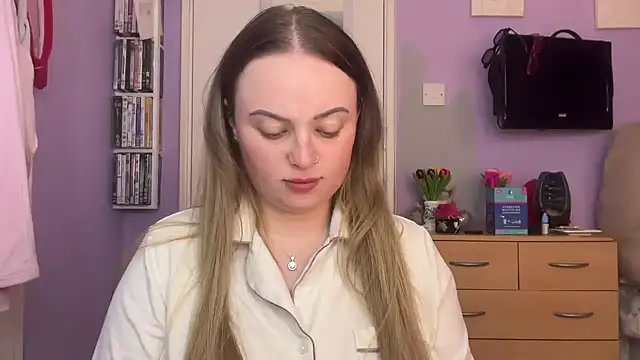 sexysashaxox (F young) - twerk show 2 mins lt gets free vid 🍓