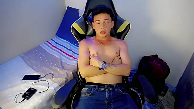 mathias_twinkk - Mathias_twinkk's free webcam - UK Sex Cams