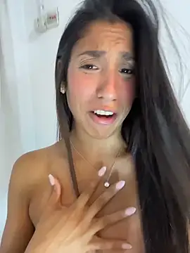 maddyx__ (F young) - MISSIONARY FUCK & SLAPS PUSSY