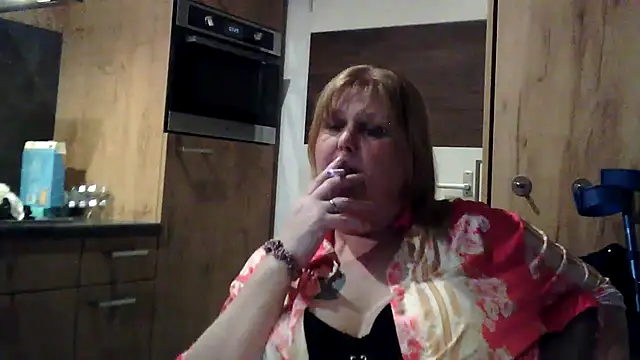 sylviastar46 (Ask my age) - Degene die de balk vol maakt mag kiezen