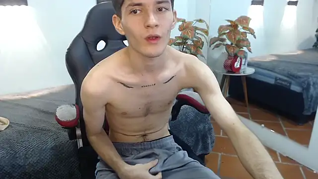 trevor_mob (M twink) - maturbation 10 min + cum