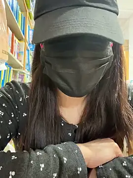 美女zhizhibaobei在线直播