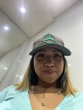 laila_ls - Laila_LS's free webcam - UK Sex Cams