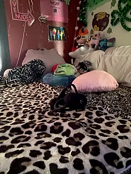 transexualjade95 (T young) - BreastImplants (.)(.) and Car 🚗 BigGoal