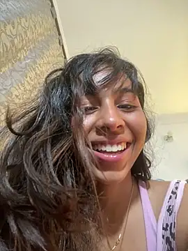 Webcam Model (THALIA_EF)  is live.Free join now!