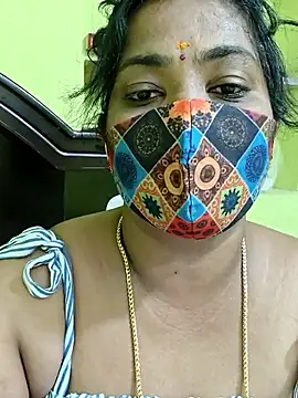 Webcam Model (Tamil_Mithra) is live