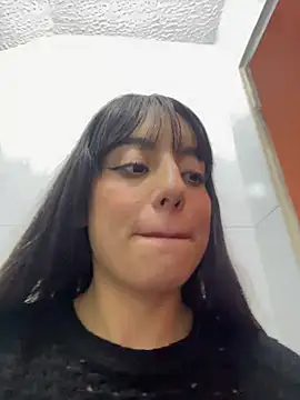 mia_fiire - Mia_fiire's free webcam - UK Sex Cams