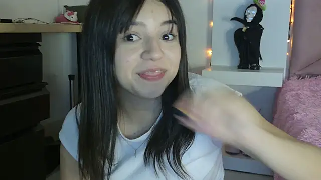 eva_sin18 live sex cam