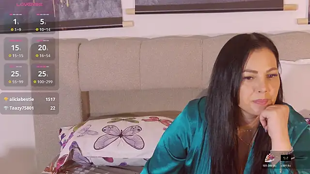 reiyarey - ReiyaRey's free webcam - UK Sex Cams