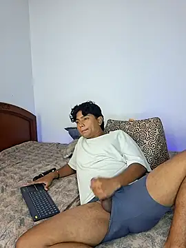 _ottis_ - _Ottis_'s free webcam - UK Sex Cams