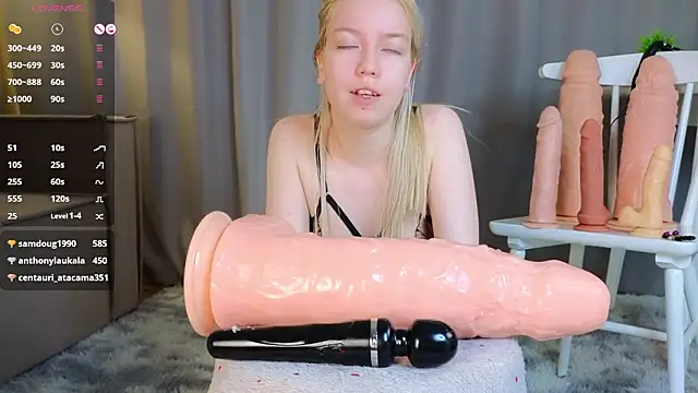 tinastevenson (F teen) - ISQURT 17 PRO MAX