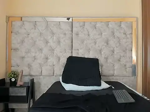 ema_jener - Ema_jener's free webcam - UK Sex Cams