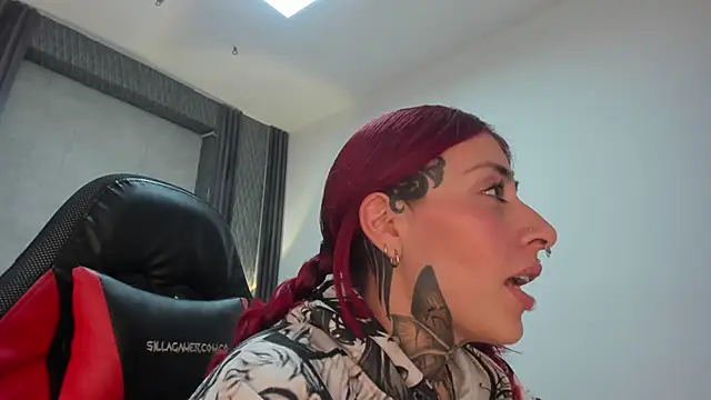 selene_red_ - Selene_red_'s free webcam - UK Sex Cams