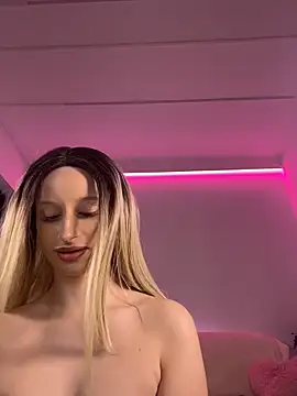 ScarletFlameee webcam