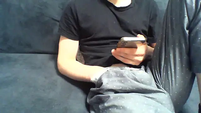 kaelnox (M young) - I fuck a masturbator until I cum