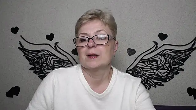 emiliagree - EmiliaGree's free webcam - UK Sex Cams