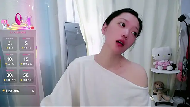 美女jiangjiangas在线直播