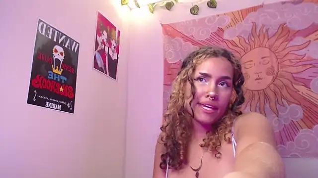 eimyvelvet - EimyVelvet's free webcam - UK Sex Cams