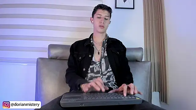 Dorianmistery2322_ live sex cam