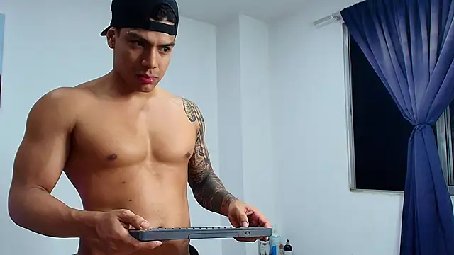 brayaanfit - BrayaanFit's free webcam - UK Sex Cams