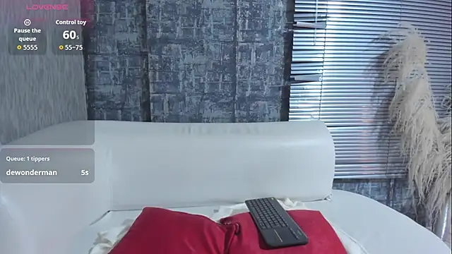 nathalyleen - NathalyLeen's free webcam - UK Sex Cams