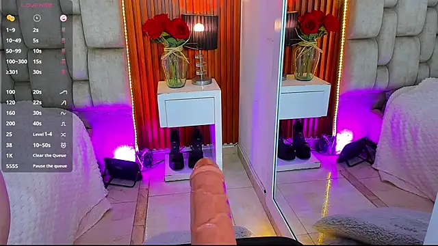 whitney_white_ - Whitney_white_'s free webcam - UK Sex Cams