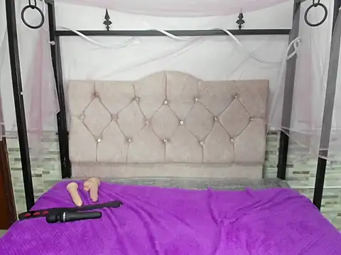 _julie_cooper - _julie_cooper's free webcam - UK Sex Cams