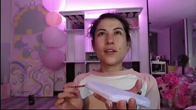 hellen_dumont - Hellen_dumont's free webcam - UK Sex Cams