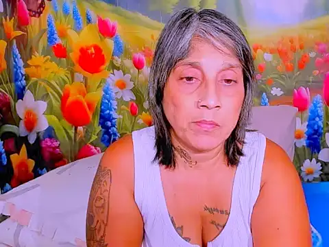 indianroxy - Indianroxy's free webcam - UK Sex Cams