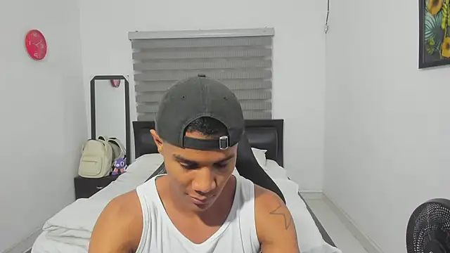 corzoethan - Corzoethan's free webcam - UK Sex Cams