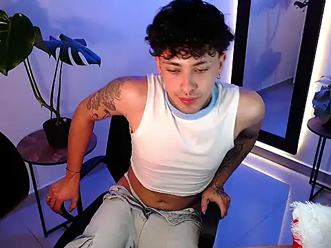 stevennavarro - Stevennavarro's free webcam - UK Sex Cams