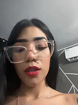 elarose_12 - ElaRose_12's free webcam - UK Sex Cams