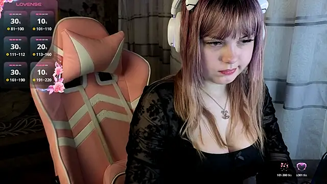 kristibloom - KristiBloom's free webcam - UK Sex Cams