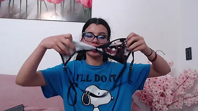 pinky_f00x (F teen) - flash tits