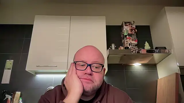 theitalianbear - Theitalianbear's free webcam - UK Sex Cams