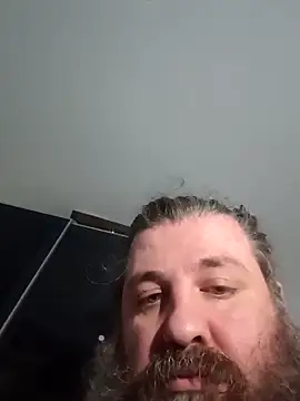 catullo14 (Ask my age) - Masturbate for the show till i cum