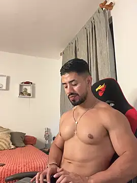 Ezzio_Scolaro webcam