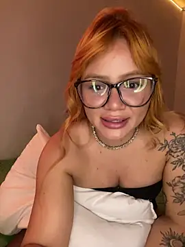 Isisbennett live sex cam