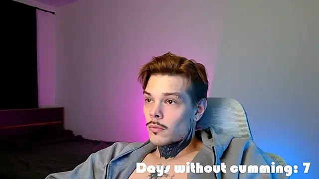 denis_here - DENIS_HERE's free webcam - UK Sex Cams