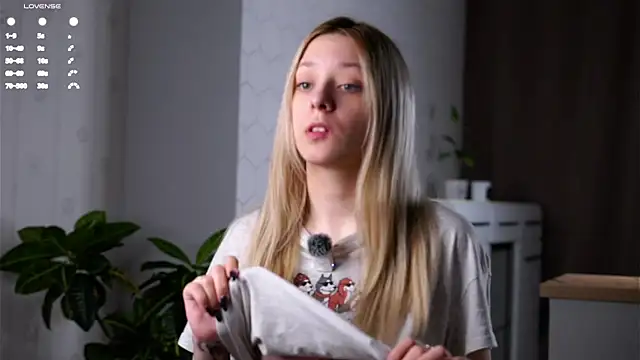 LeeryWonder live cam profile