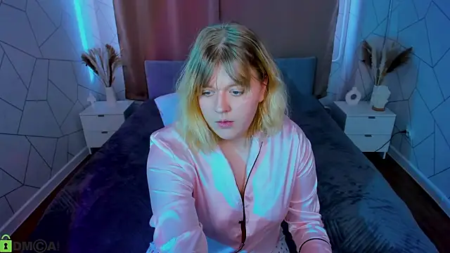 luna_c0ra - Luna_c0ra's free webcam - UK Sex Cams