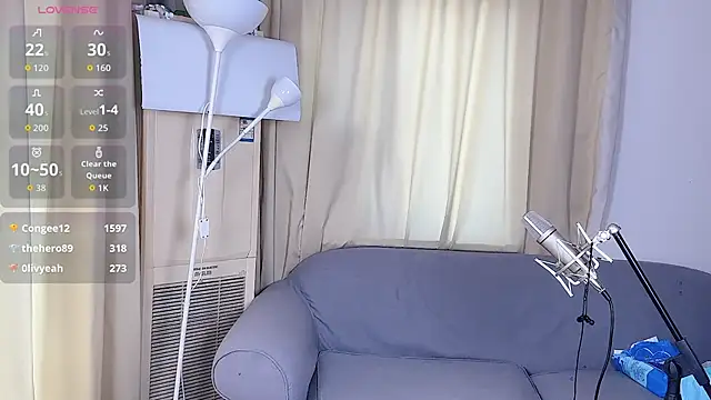 美女Tavie1744在线直播