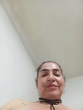 Webcam Model (MaryRoze_) is live