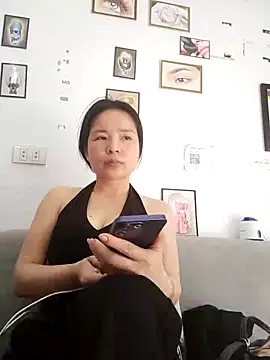 ivy_trix2 - Ivy_Trix2's free webcam - UK Sex Cams