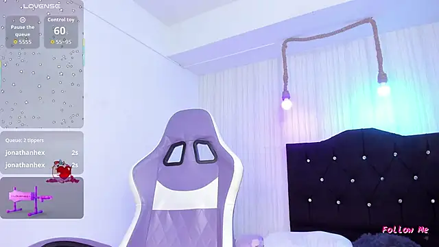 miku_katsuragi (F teen) - show boobs