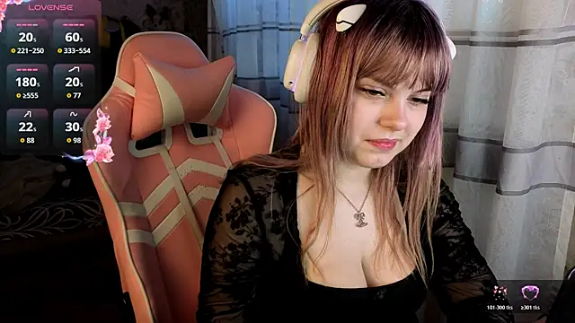 kristibloom - KristiBloom's free webcam - UK Sex Cams