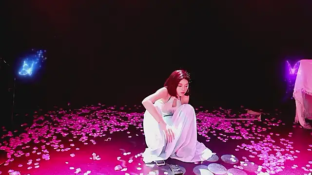 美女Lucky_aixi在线直播