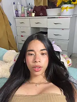 Webcam Model (Milleradhara24) is live