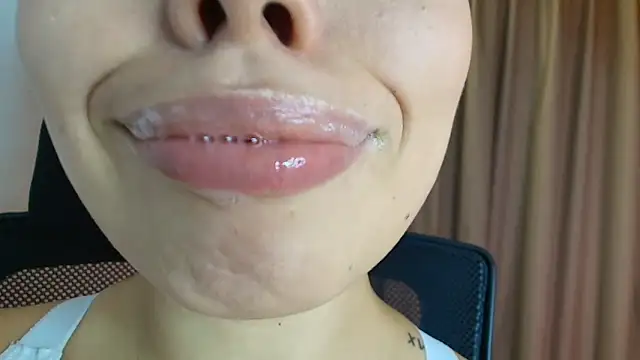 lisbet21x - Lisbet21x's free webcam - UK Sex Cams